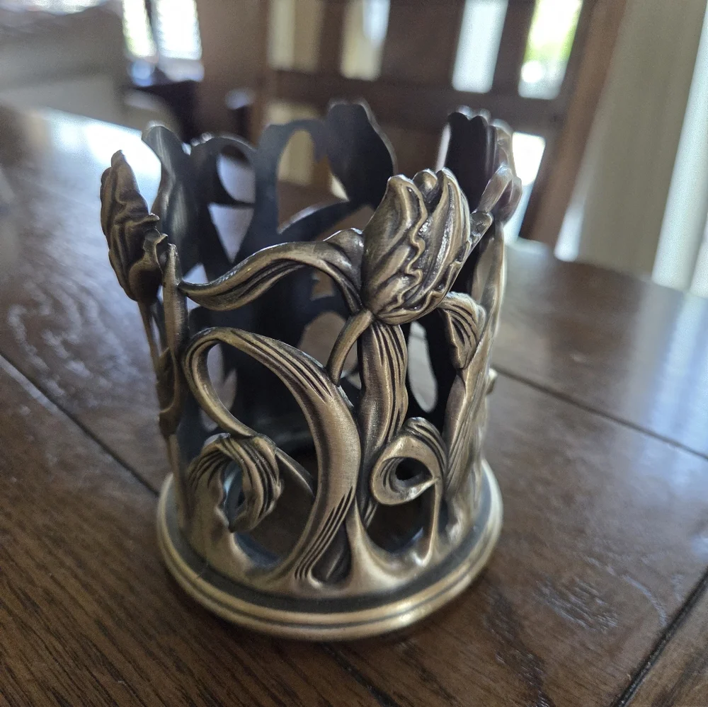 Tulip Candle Holder Matte Silver From Royal Limited